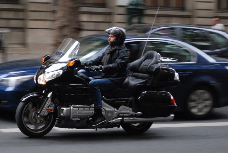 Taxi Moto : Traversez les ruelles de Paris en deux roues